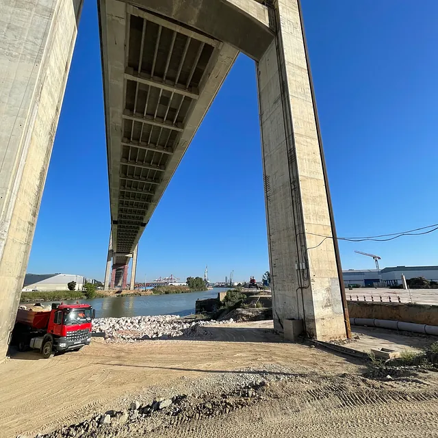 Instalaciones eléctricas Puente V Centenario Sevilla